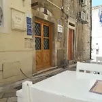 Agora Apartman *