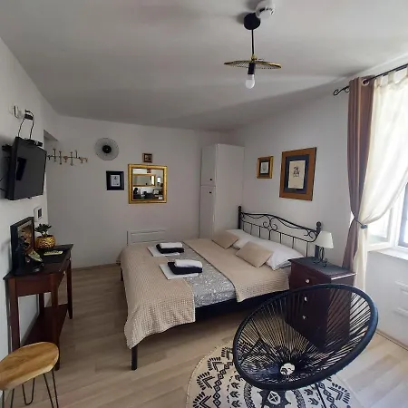 Agora Apartament *