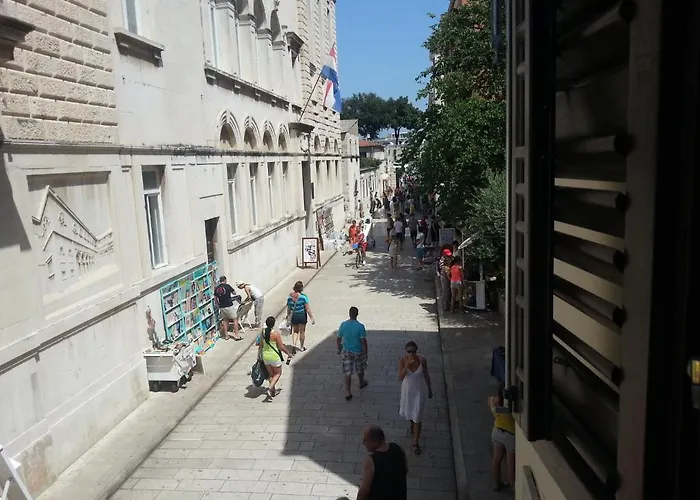 Agora Apartmán *
