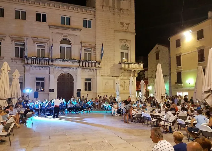 Agora * Zadar