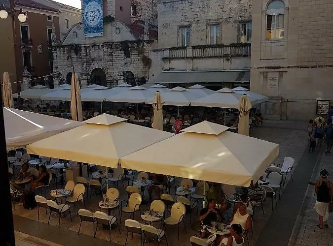 Agora Apartment